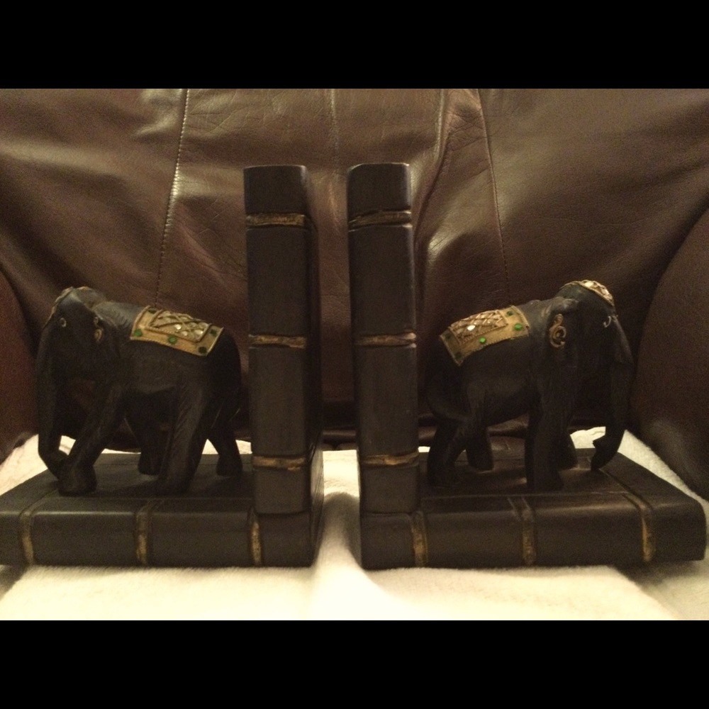 Elephant Book Ends